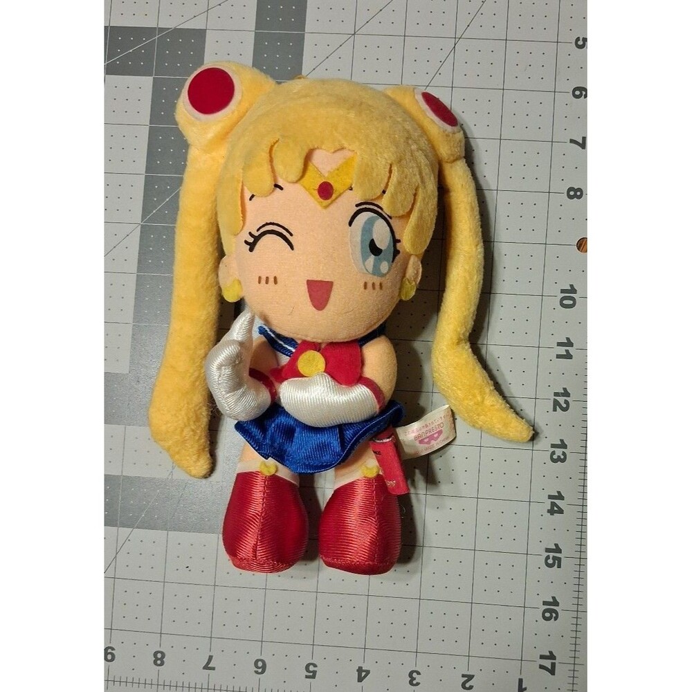 Vintage 2000 Banpresto Sailor Moon 10th Anniversary Winking Plush Doll